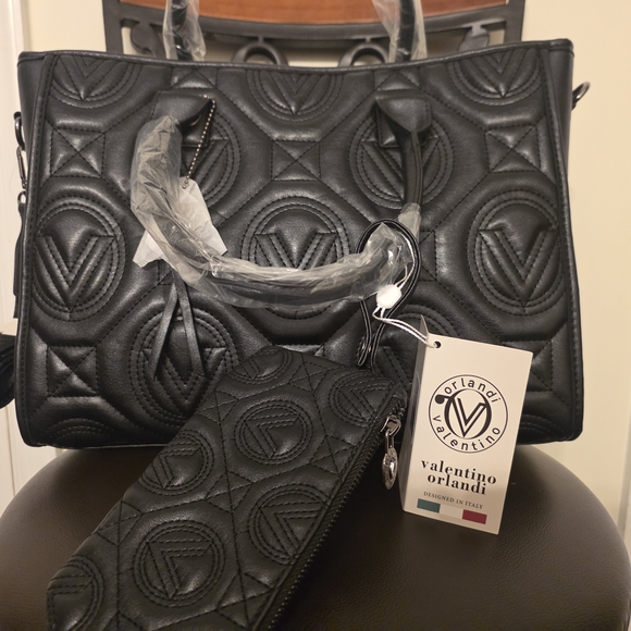 NWT Valentino Orlandi Black Quilted Tote Set - Picture 2 of 9